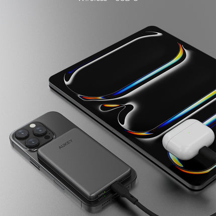 Aukey MagFusion M Qi2 5000mAh Magnetic Wireless Power Bank - Grey (PB-MS07)